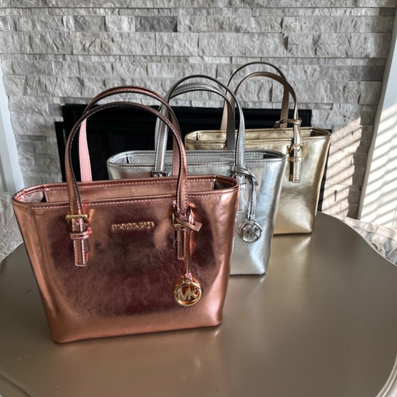 Michael Kors Silver Jet Set - Picture 3 of 3